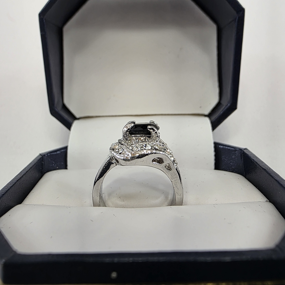 Black Round Stone Statement Ring Crystal Halo Sil… - image 5